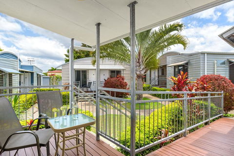 Tin Can Bay's Sleepy Lagoon Motel - Accommodation BNB 0