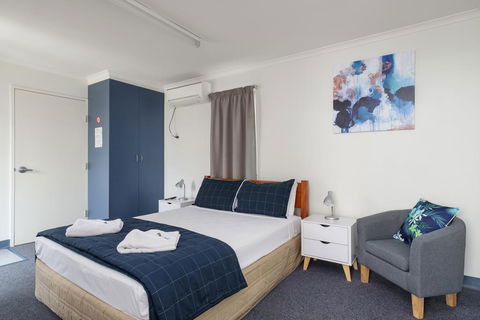 Tin Can Bay's Sleepy Lagoon Motel - Accommodation BNB 3
