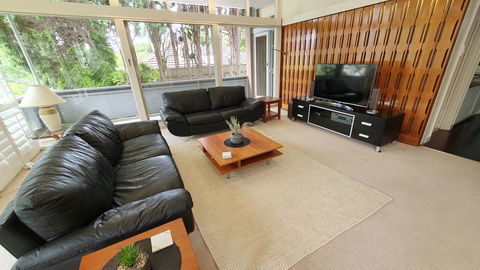 Toorak Luxury Living - Accommodation BNB 3