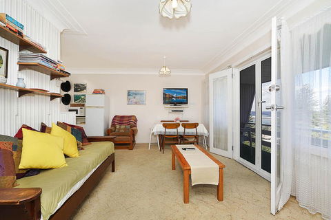 Toowoon Bay Beachside Unit, Unit 4 - Accommodation BNB 2
