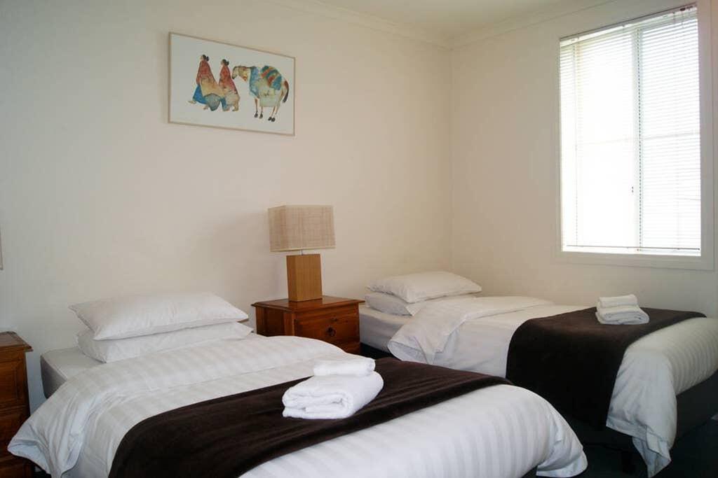Brookfield VIC Accommodation BNB