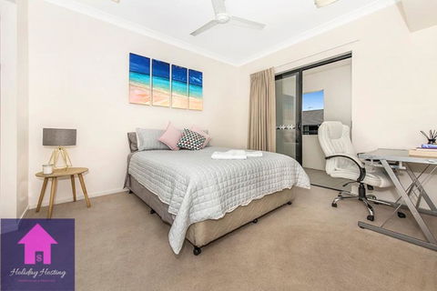 Townsville Luxury Spacious Apt 3 BR-2BTH Pools - Accommodation BNB 2