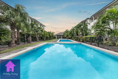 Townsville Luxury Spacious Apt 3 BR-2BTH Pools - Accommodation BNB 0