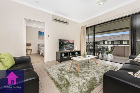 Townsville Luxury Spacious Apt 3 BR-2BTH Pools - Accommodation BNB 1