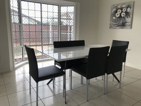 Townsville Wistaria Spacious Home - Accommodation BNB 2