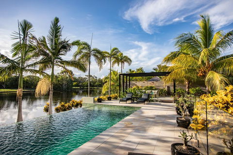 Tranquility By The Lake - Port Douglas - Accommodation BNB 1