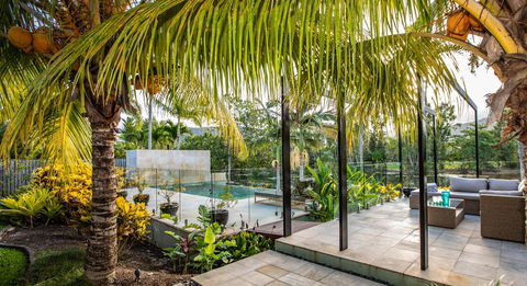 Tranquility By The Lake - Port Douglas - Accommodation BNB 2