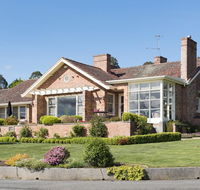 Trevallyn House B  B - Accommodation BNB