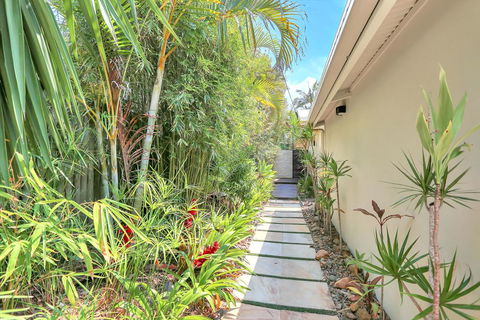 Tropical Oasis - Accommodation BNB 2