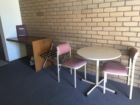 Tudor House Motel - Accommodation BNB 2