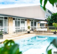 Twin Willows Hotel - Accommodation BNB