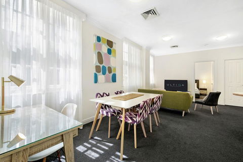 ULTIQA Rothbury Hotel - Accommodation BNB 2