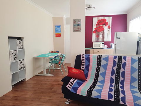 Unique Bouvard Beach House Mandurah - Accommodation BNB 2