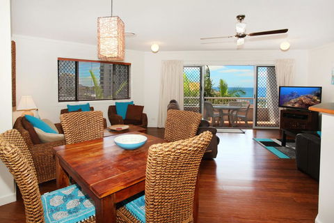 Unit 9, Coolum Blueseas Apartments, 59-61 Coolum Tce, Coolum Beach, 400 BOND, LINEN INCLUDED - Accommodation BNB 3