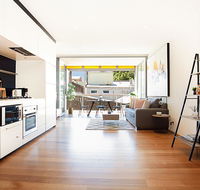 Urban Rest - Riley St - Accommodation BNB