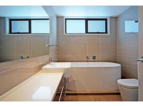 Utopia Apartment - Accommodation BNB 2