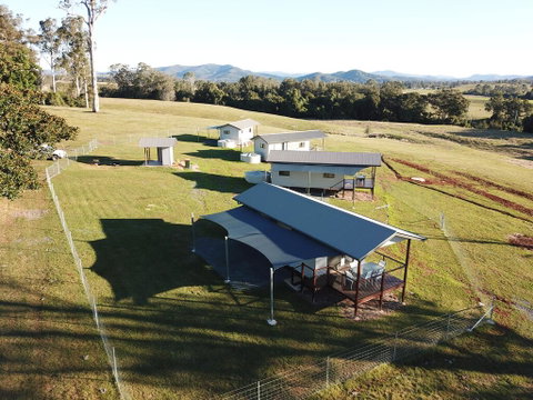 Valley Cabins By The Creek - Accommodation BNB 0