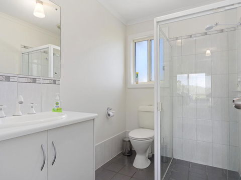 VALLEY VIEWS - 10 Valley Heights Drive - Accommodation BNB 0