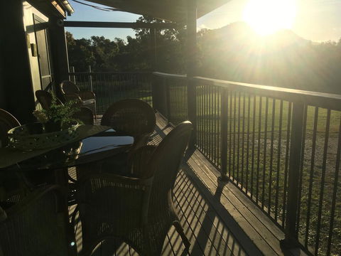 Valley Views Lodge Port Douglas - Accommodation BNB 3