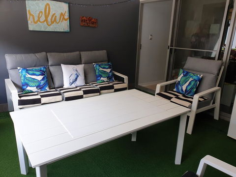 Venetian Canal Apartment-Close To Beaches And Marina - Accommodation BNB 3
