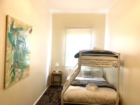 Victoria Albert Guest House Bar Cafe And Restaurant - Accommodation BNB 1