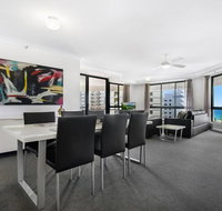 Victoria Square 2 Bed Ocean View Broadbeach - Accommodation BNB