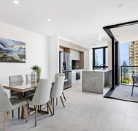 Vue Broadbeach Private 2 Bed Ocean View - Accommodation BNB