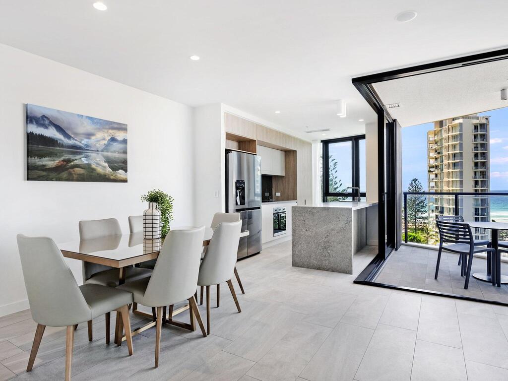 Broadbeach QLD Accommodation BNB