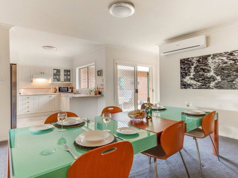 Walling-Clifton Gardens - Backing Onto Golf Course - Accommodation BNB 3