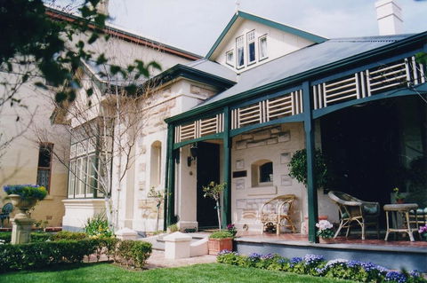 Water Bay Villa Bed & Breakfast - Accommodation BNB 0