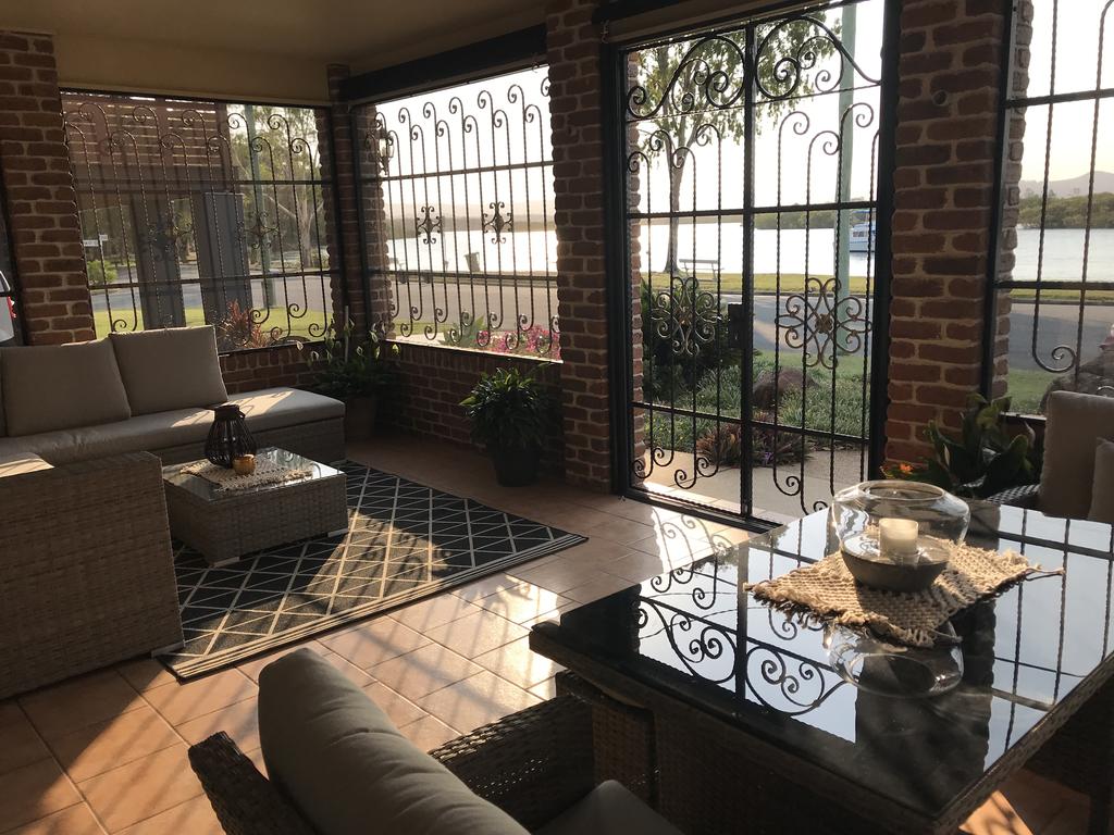 Coombabah QLD Accommodation BNB