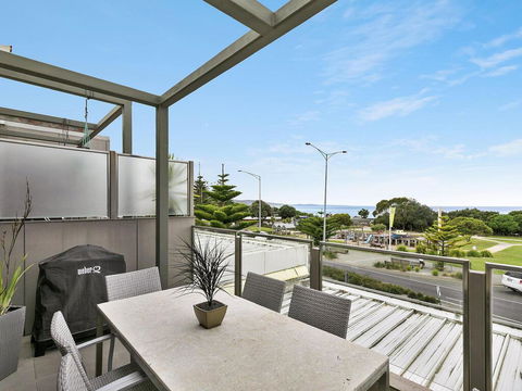 WATERFRONT TWO - Position Perfect , , , NEW LISTING 2019, , ,  - Accommodation BNB 1