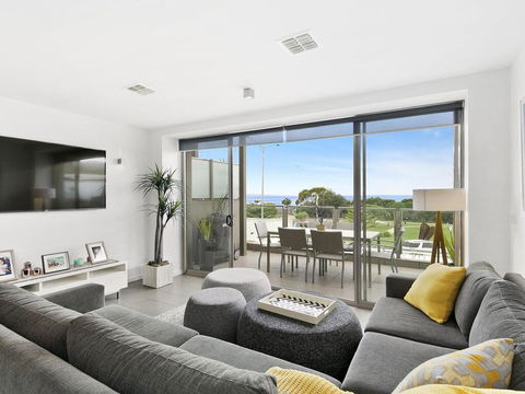 WATERFRONT TWO - Position Perfect , , , NEW LISTING 2019, , ,  - Accommodation BNB 0