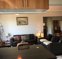 Hills Creek Holiday Home - Accommodation BNB