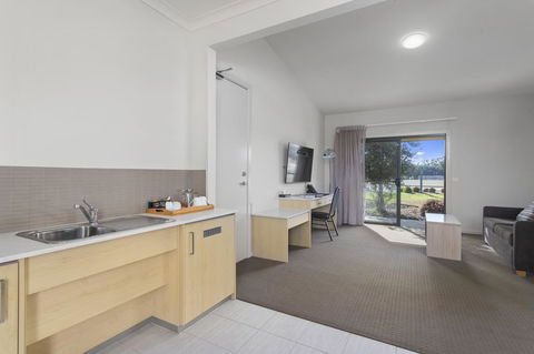 Quality Hotel Point Cook - Accommodation BNB 10