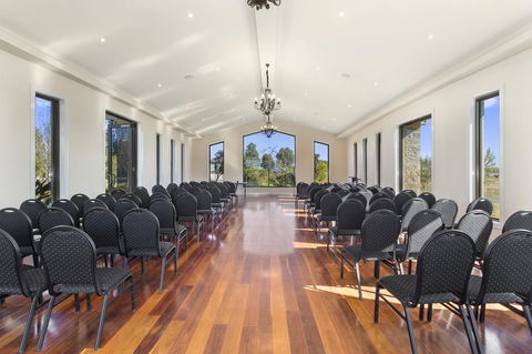 Quality Hotel Point Cook - Accommodation BNB 3