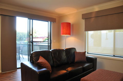 National Hotel Complex Bendigo - Accommodation BNB 25