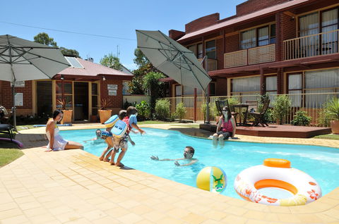 National Hotel Complex Bendigo - Accommodation BNB 12