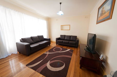National Hotel Complex Bendigo - Accommodation BNB 14