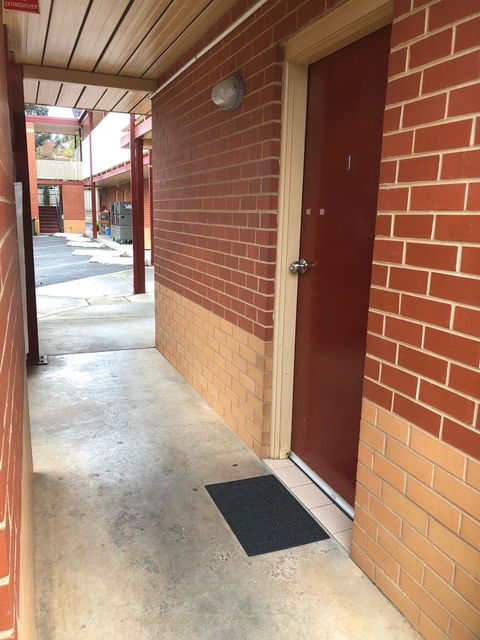 National Hotel Complex Bendigo - Accommodation BNB 2
