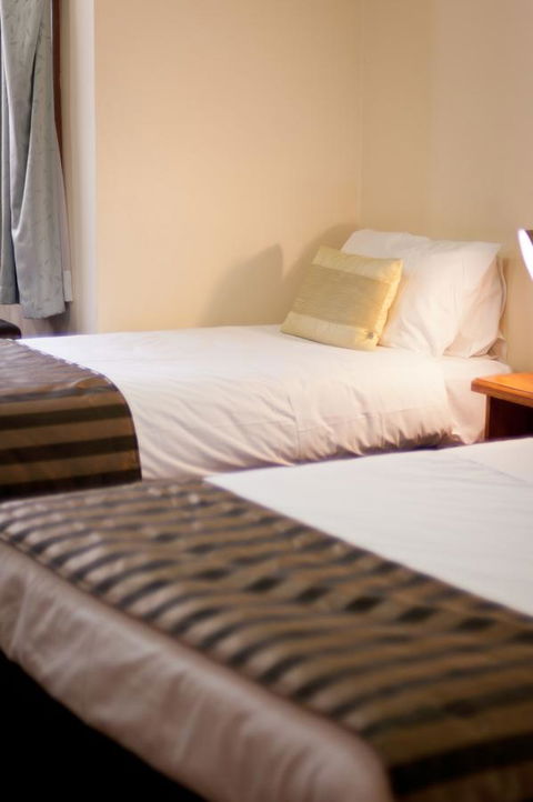 National Hotel Complex Bendigo - Accommodation BNB 6