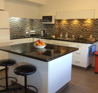 Austral Place 88 via Merri River - Accommodation BNB