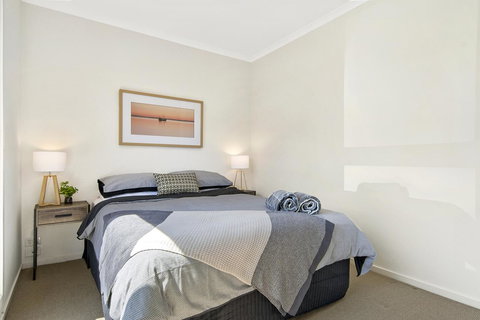 Bask At The Glade - Rejuvenate Stays - Accommodation BNB 8