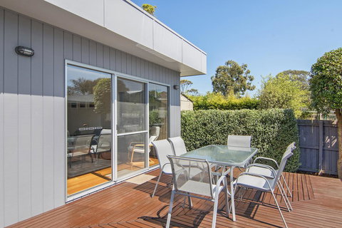 Bask At The Glade - Rejuvenate Stays - Accommodation BNB 7