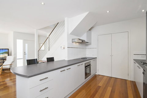 Bask At The Glade - Rejuvenate Stays - Accommodation BNB 2