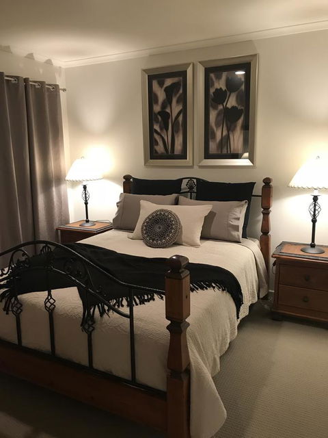 Black Lotus Townhouse - Accommodation BNB 5