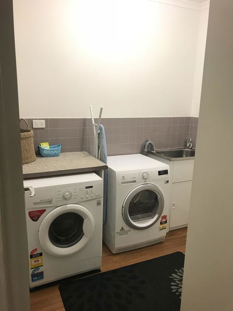 Black Lotus Townhouse - Accommodation BNB 11