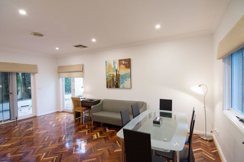 Buckingham Apartments - Accommodation BNB 19
