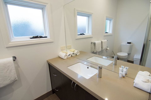 Buckingham Apartments - Accommodation BNB 2