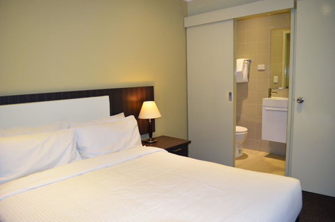 Buckingham Apartments - Accommodation BNB 16